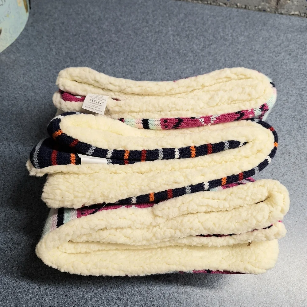 Gertex Plush Scarf, Bundle (2) Snowflakes & (1)Stripes Set of 3, Ages 4-6, NWt